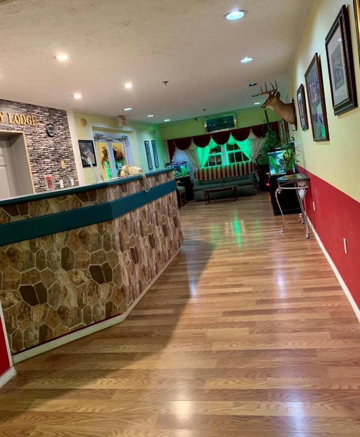 Holiday Lodge - Greensboro/Lake Oconee エクステリア 写真